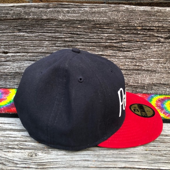 MAISON KITSUNE Black and Red Parisien Cap - Picture 2 of 13